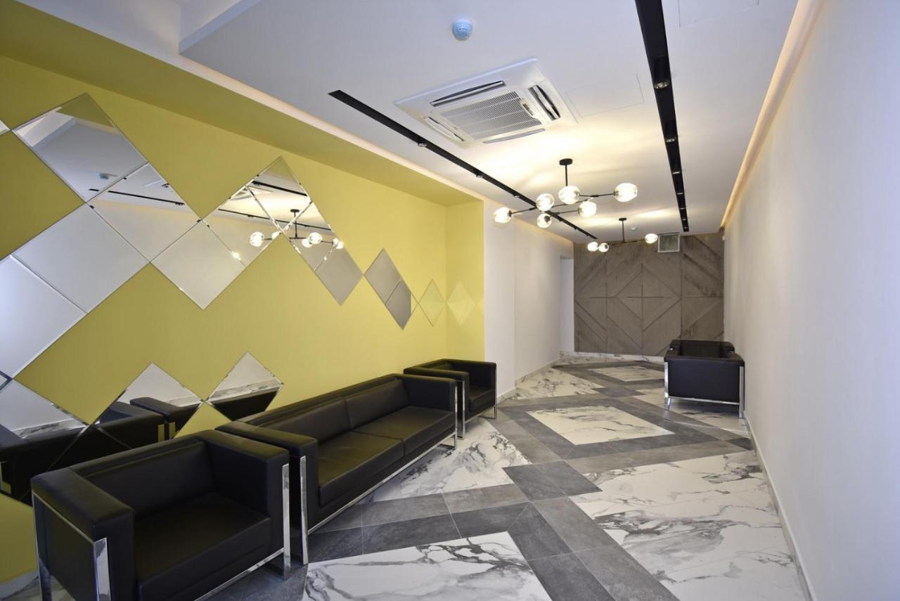 Home4You Apartments On Koghbatsi Jerevan Buitenkant foto