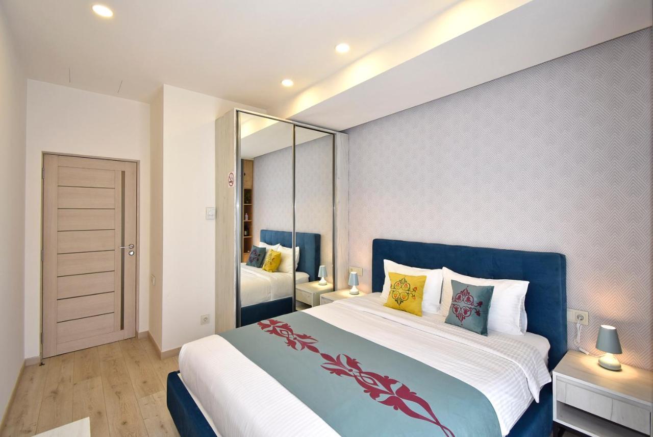 Home4You Apartments On Koghbatsi Jerevan Buitenkant foto