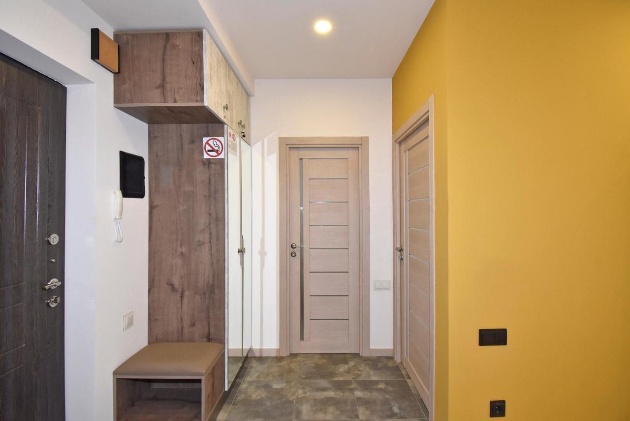 Home4You Apartments On Koghbatsi Jerevan Buitenkant foto